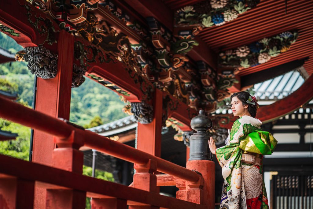 Au temple, au Japon