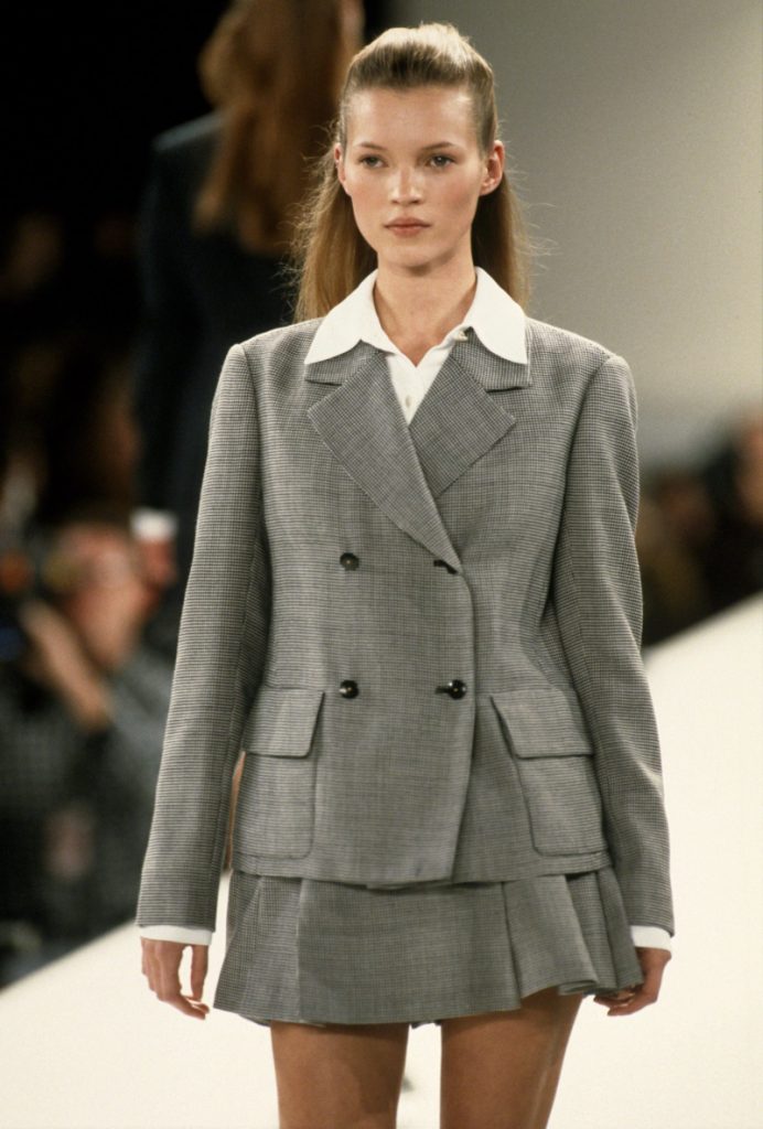 Kate Moss célèbre son 50e anniversaire : retour sur 10 looks de cette icône de mode