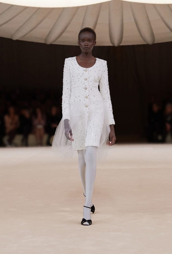 Défilé Haute Couture Printemps-Été 2024 de CHANEL