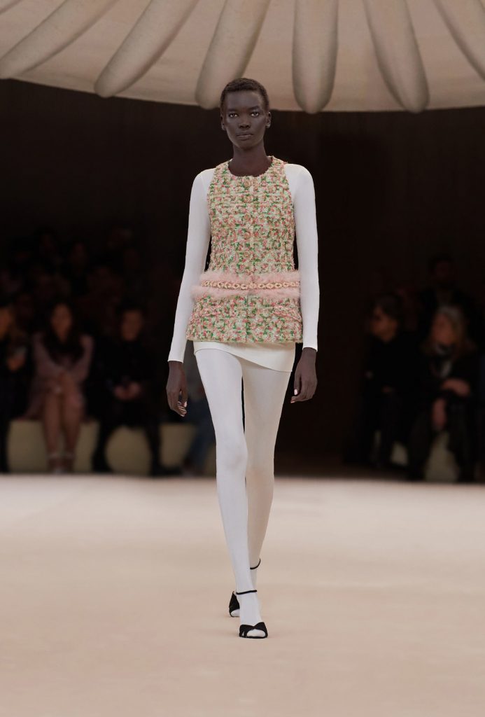 Défilé Haute Couture Printemps-Été 2024 de CHANEL