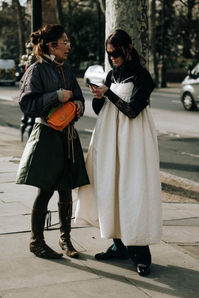 Fashion Week de Londres automne-hiver 2024-2025 : nos street style préférés